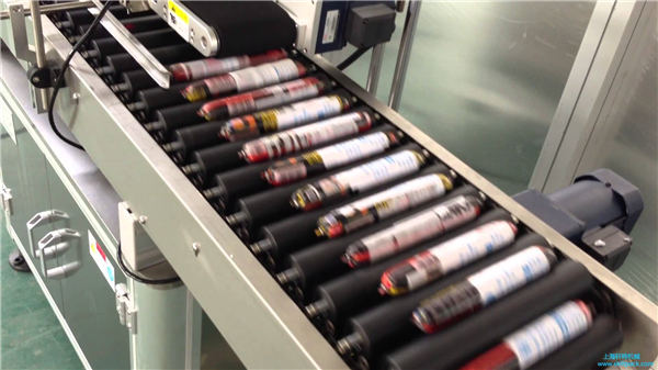 フィーダー付き自動ソーセージラベリングマシン