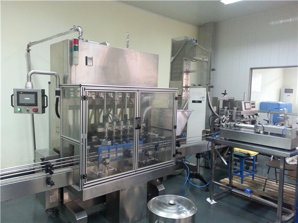 全自動潤滑油充填機